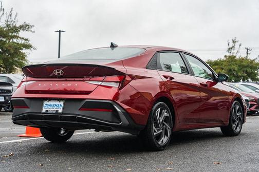 2025 Hyundai ELANTRA Sport