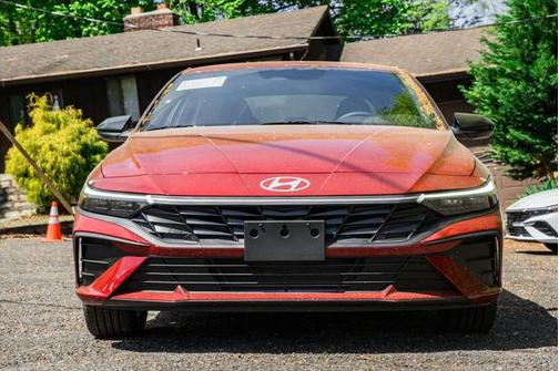 2025 Hyundai ELANTRA Sport
