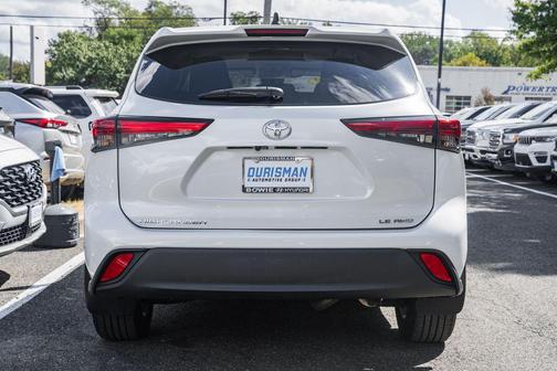 2022 Toyota Highlander LE