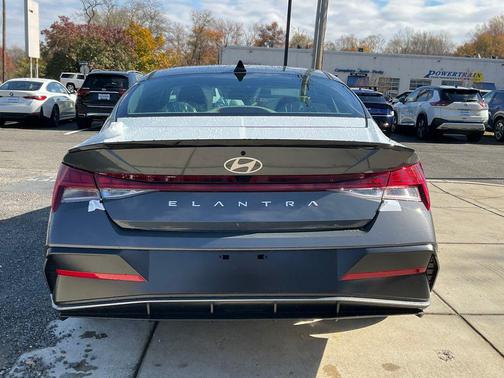 2026 Hyundai ELANTRA Sport