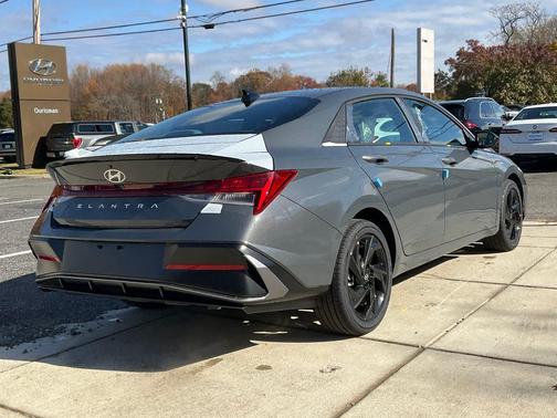2026 Hyundai ELANTRA Sport