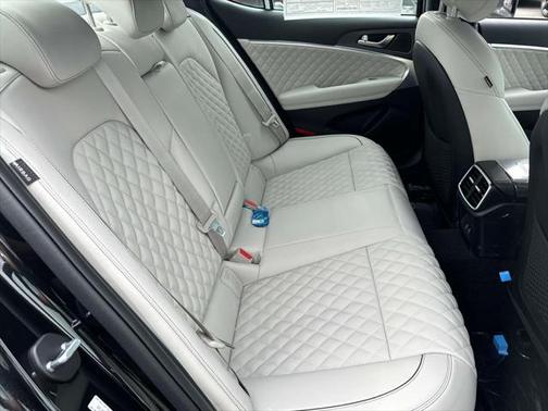 2024 Genesis G70 3.3T AWD Sport Advanced