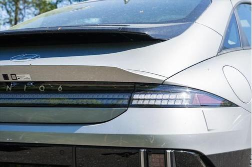 2025 Hyundai IONIQ 6 SE