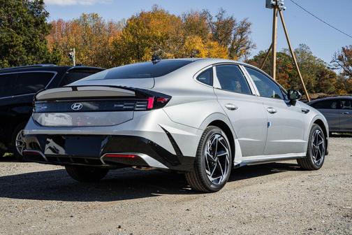 2026 Hyundai SONATA SEL