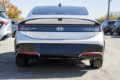 2026 Hyundai SONATA SEL