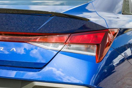 2025 Hyundai ELANTRA Sport