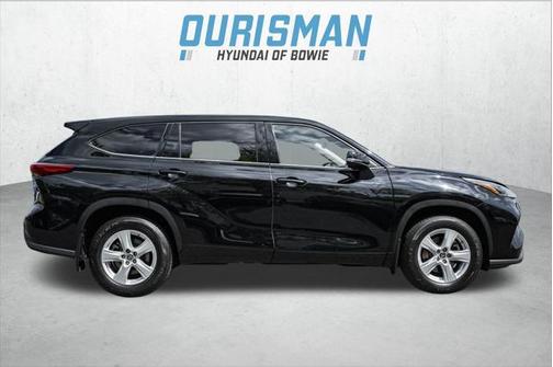 2021 Toyota Highlander LE