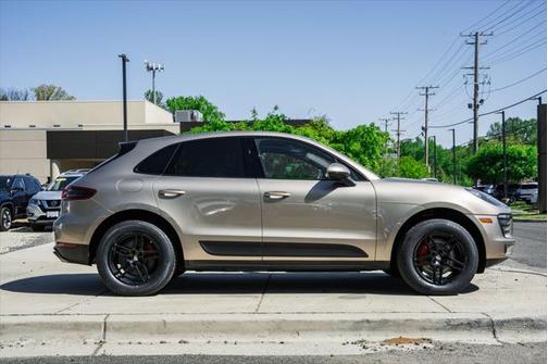 2017 Porsche Macan Base