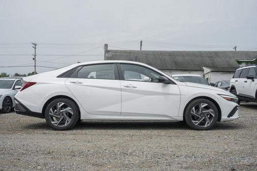 2025 Hyundai ELANTRA Sport