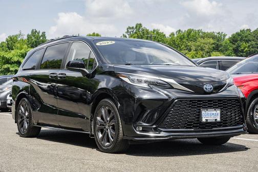 2022 Toyota Sienna XSE 7 Passenger