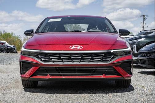 2025 Hyundai ELANTRA Sport