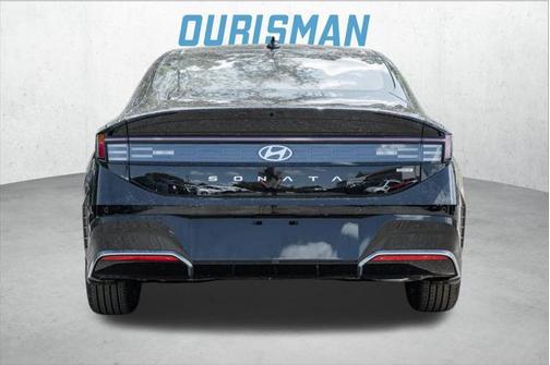 2025 Hyundai SONATA Hybrid Limited