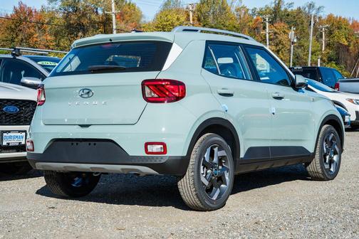 2026 Hyundai VENUE SEL