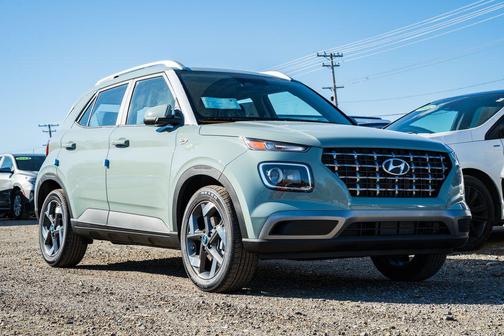 2026 Hyundai VENUE SEL