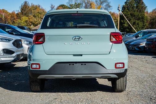 2026 Hyundai VENUE SEL