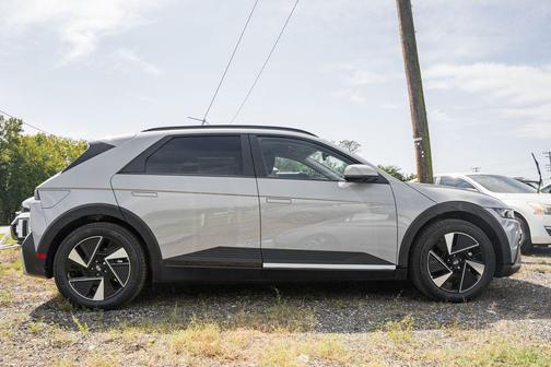 2025 Hyundai IONIQ 5 SEL