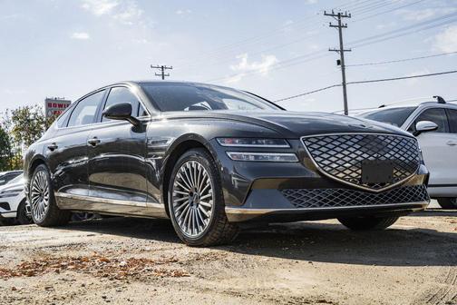 2023 Genesis Electrified G80 Base