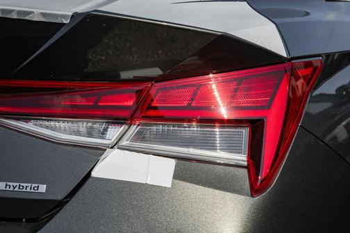 2025 Hyundai ELANTRA HEV Limited