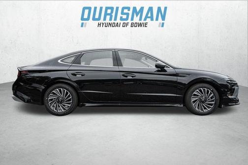 2025 Hyundai SONATA Hybrid SE