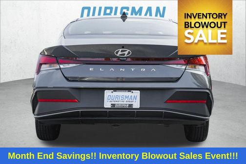 2025 Hyundai ELANTRA SE