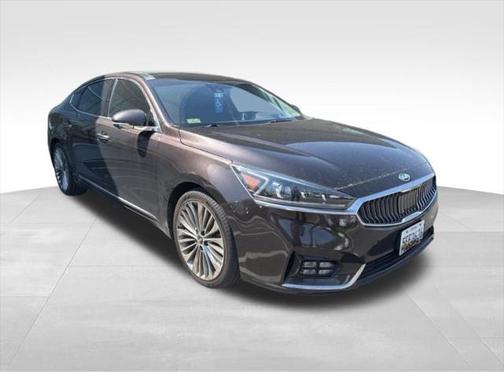 2017 Kia Cadenza Limited