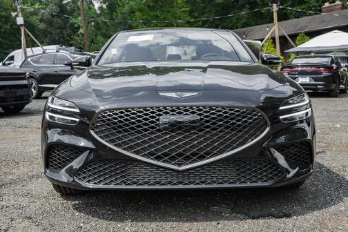 2025 Genesis G70 3.3T AWD Sport Advanced