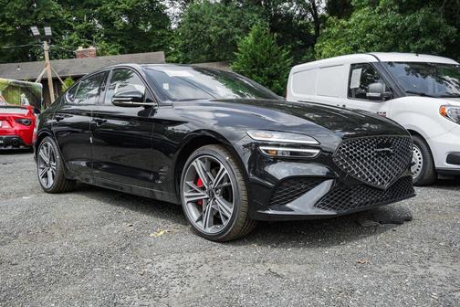 2025 Genesis G70 3.3T AWD Sport Advanced