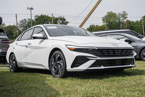 2025 Hyundai ELANTRA HEV Limited