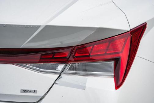 2025 Hyundai ELANTRA HEV Limited