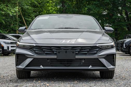 2025 Hyundai ELANTRA HEV SEL Sport