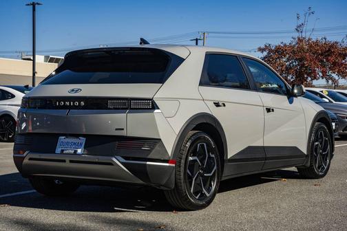 2024 Hyundai IONIQ 5 SEL