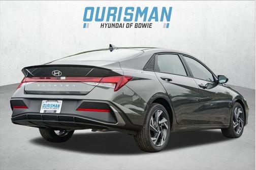 2025 Hyundai ELANTRA Sport