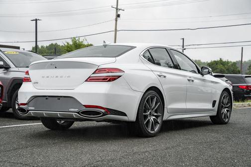 2025 Genesis G70 2.5T RWD