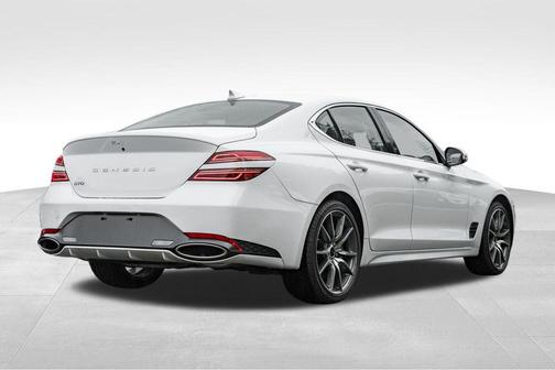 2025 Genesis G70 2.5T RWD