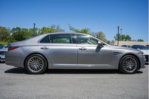 2022 Genesis G90 Premium