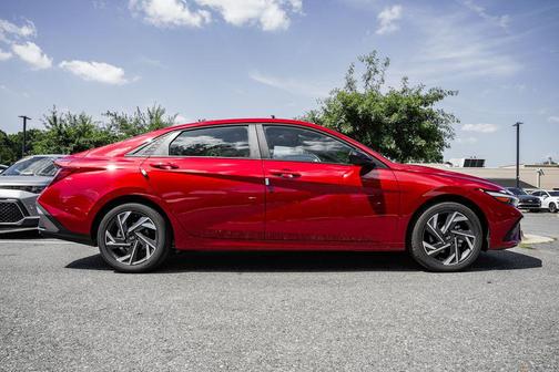 2025 Hyundai ELANTRA Sport