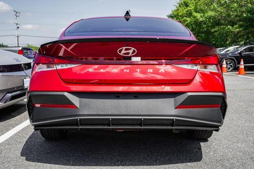 2025 Hyundai ELANTRA Sport