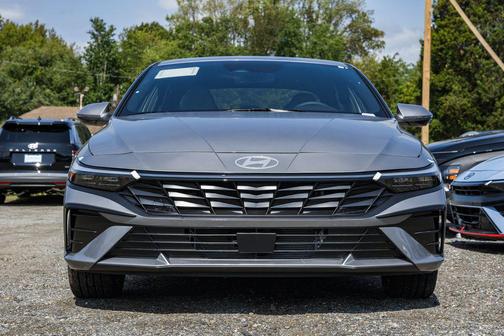 2025 Hyundai ELANTRA HEV Limited