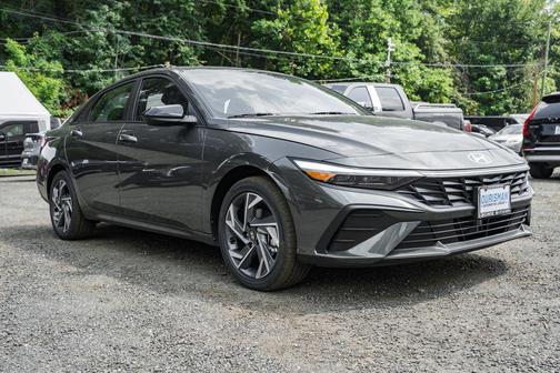 2025 Hyundai ELANTRA HEV SEL Sport