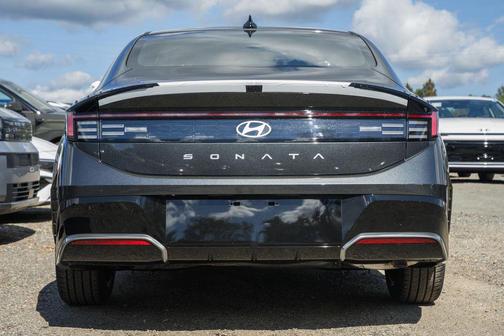 2026 Hyundai SONATA SEL