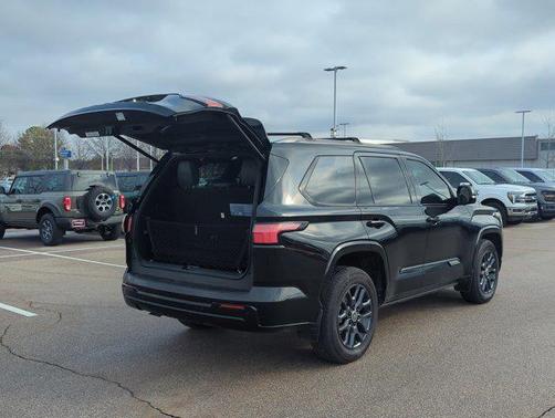 2024 Toyota Sequoia Platinum