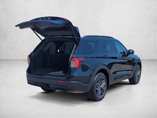 Agate Black Metallic 2025 Ford Explorer ST-Line