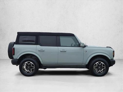 2021 Ford Bronco Outer Banks