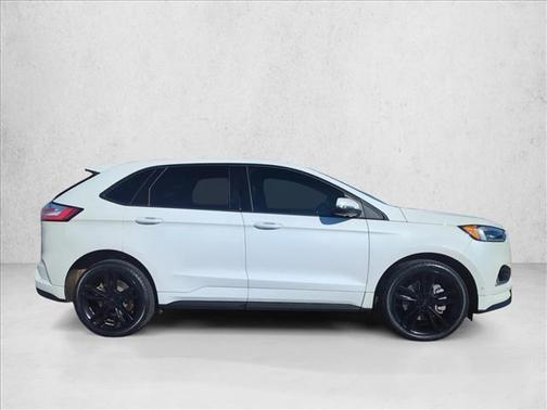2021 Ford Edge ST
