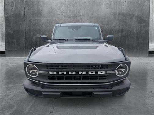 2025 Ford Bronco Base 4 Door 4x4