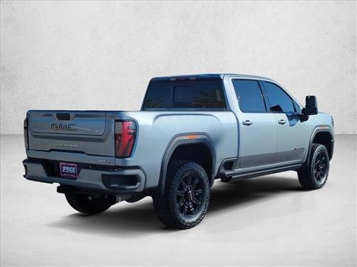 2024 GMC Sierra 2500 AT4