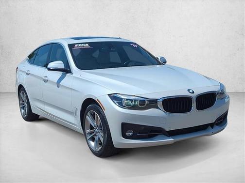 Mineral White Metallic 2017 BMW 330 Gran Turismo xDrive
