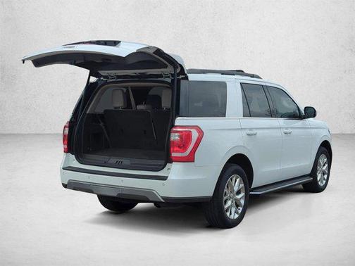 Star White Metallic Tri-Coat 2021 Ford Expedition XLT