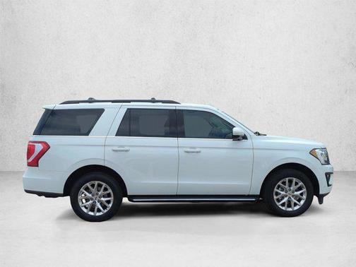 Star White Metallic Tri-Coat 2021 Ford Expedition XLT