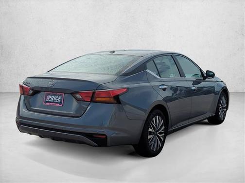 Gun Metallic 2025 Nissan Altima SV FWD